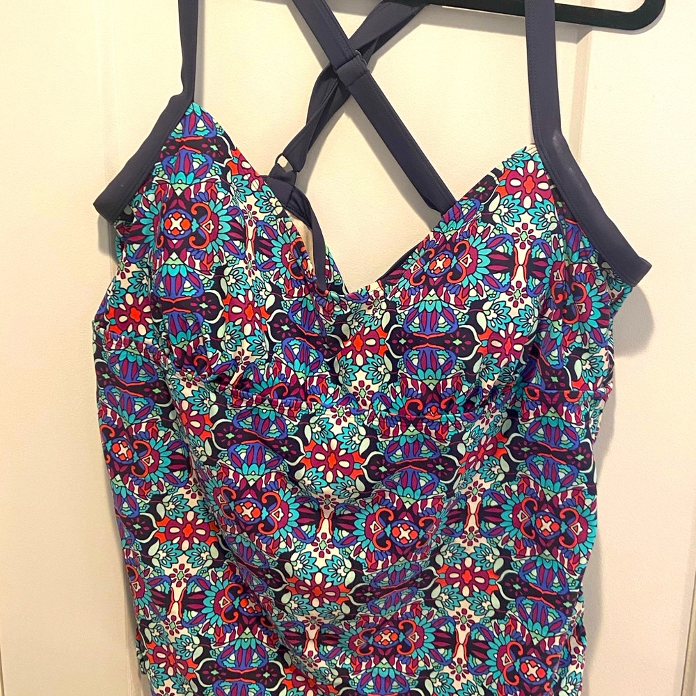 Plus Size | Size 20W Top | 16W Bottom